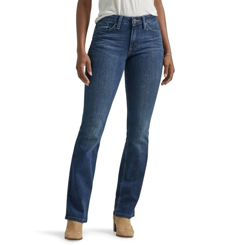 Women’s Legendary Mid Rise Bootcut Jean Compas